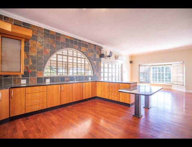 5 BEDROOM HOUSE FOR SALE IN WATERKLOOF